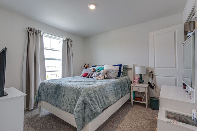 2032 Yellowstone Boulevard, Mundelein, IL 60060