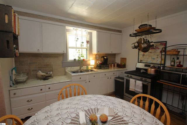 409 Florence Street, Clinton, SC 29325