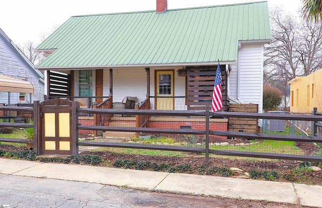 409 Florence Street, Clinton, SC 29325