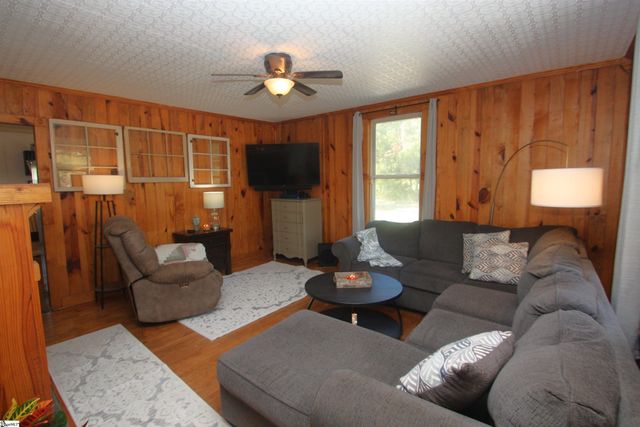 409 Florence Street, Clinton, SC 29325