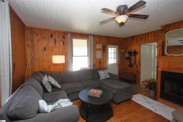 409 Florence Street, Clinton, SC 29325