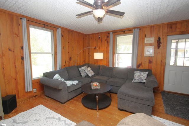 409 Florence Street, Clinton, SC 29325