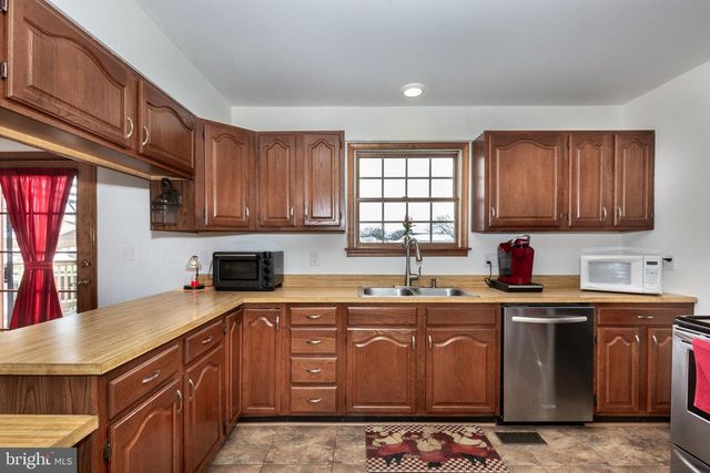 720 W MYRTLE ST, Littlestown, PA 17340