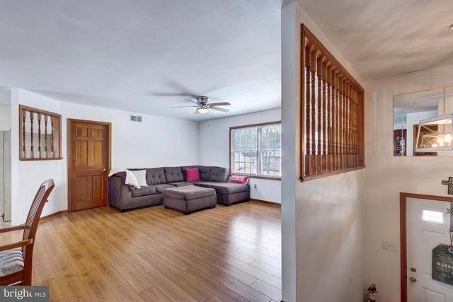 720 W MYRTLE ST, Littlestown, PA 17340