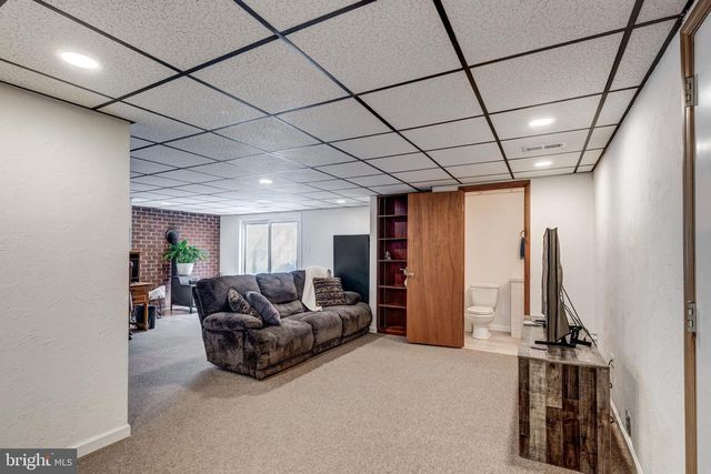 720 W MYRTLE ST, Littlestown, PA 17340