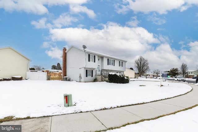 720 W MYRTLE ST, Littlestown, PA 17340