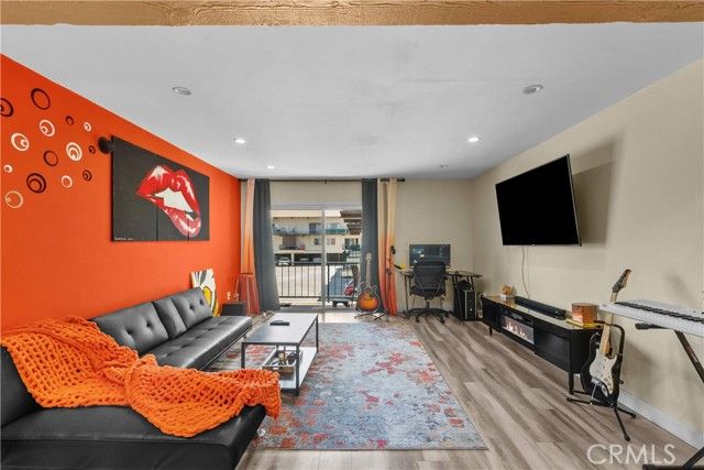 5460 White Oak Avenue C204, Encino (los Angeles), CA 91316