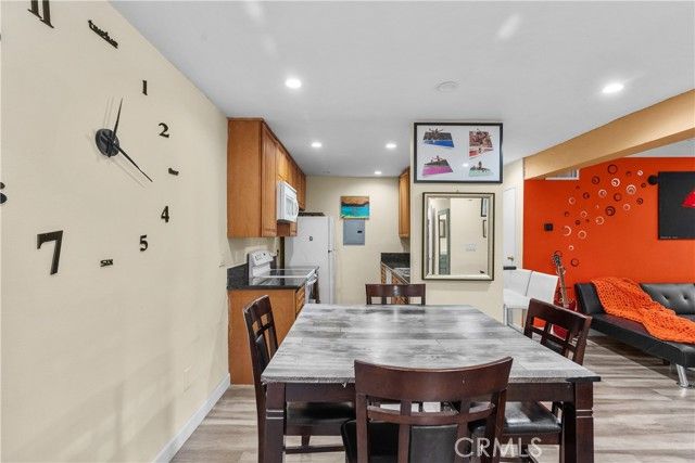 5460 White Oak Avenue C204, Encino (los Angeles), CA 91316