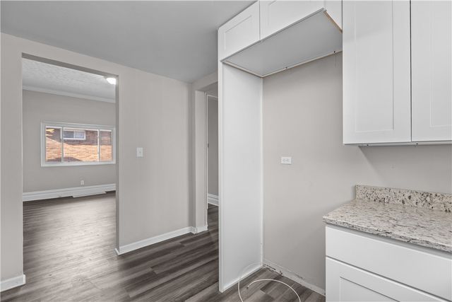 904 State Ave, Coraopolis, PA 15108