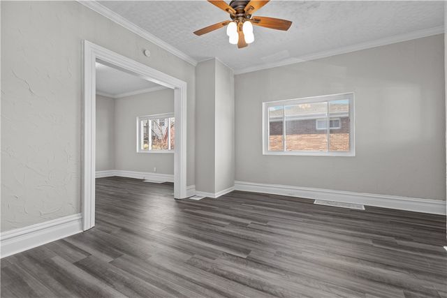 904 State Ave, Coraopolis, PA 15108