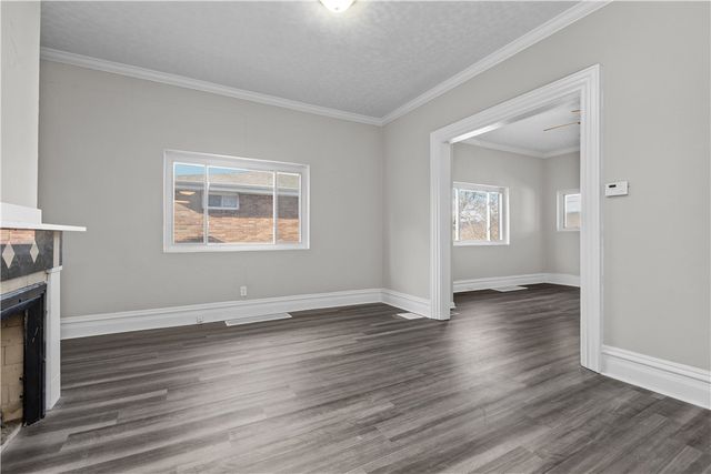 904 State Ave, Coraopolis, PA 15108