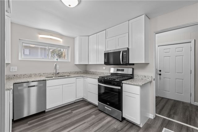 904 State Ave, Coraopolis, PA 15108