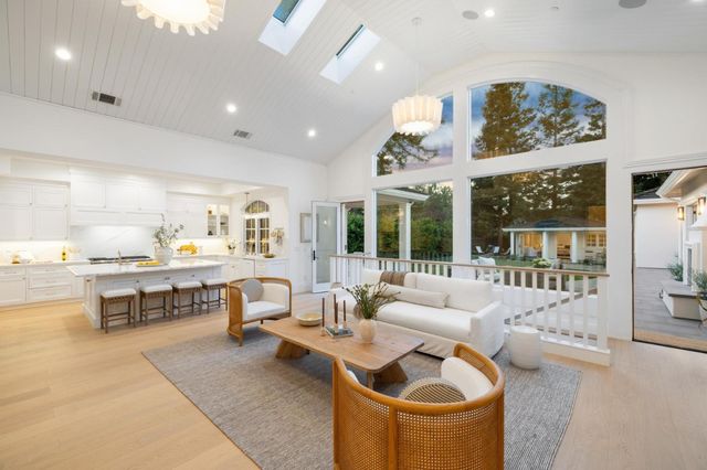 667 Jay Street, Los Altos, CA 94022