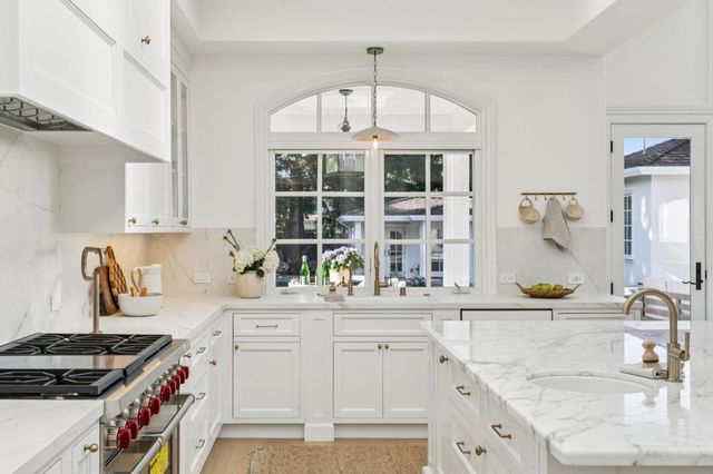 667 Jay Street, Los Altos, CA 94022