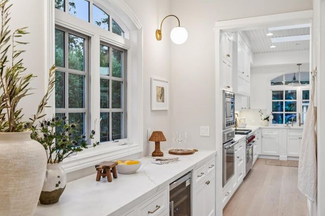 667 Jay Street, Los Altos, CA 94022