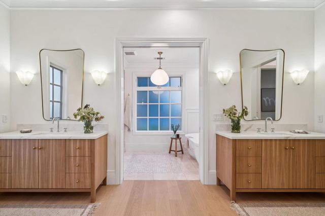 667 Jay Street, Los Altos, CA 94022