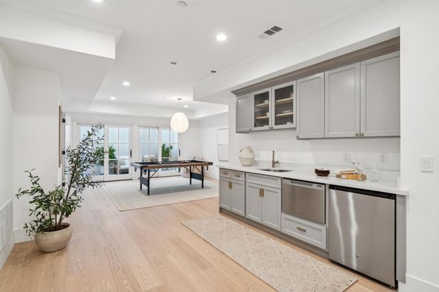 667 Jay Street, Los Altos, CA 94022