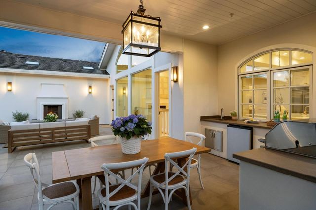 667 Jay Street, Los Altos, CA 94022