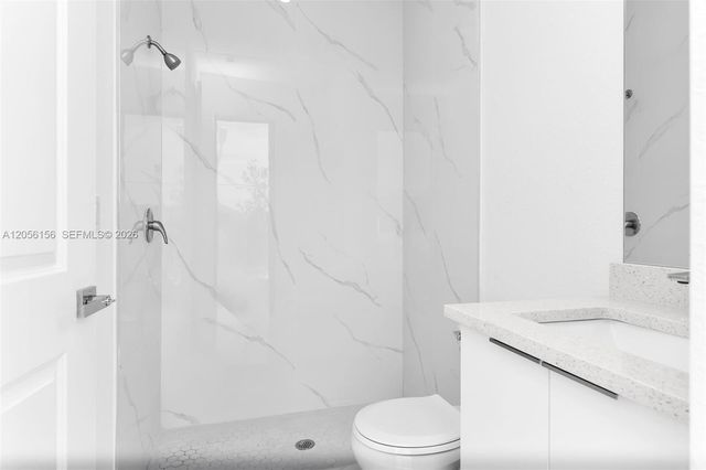 4202 NW 33rd St, Cape Coral, FL 33993