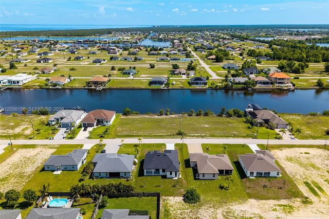 4202 NW 33rd St, Cape Coral, FL 33993