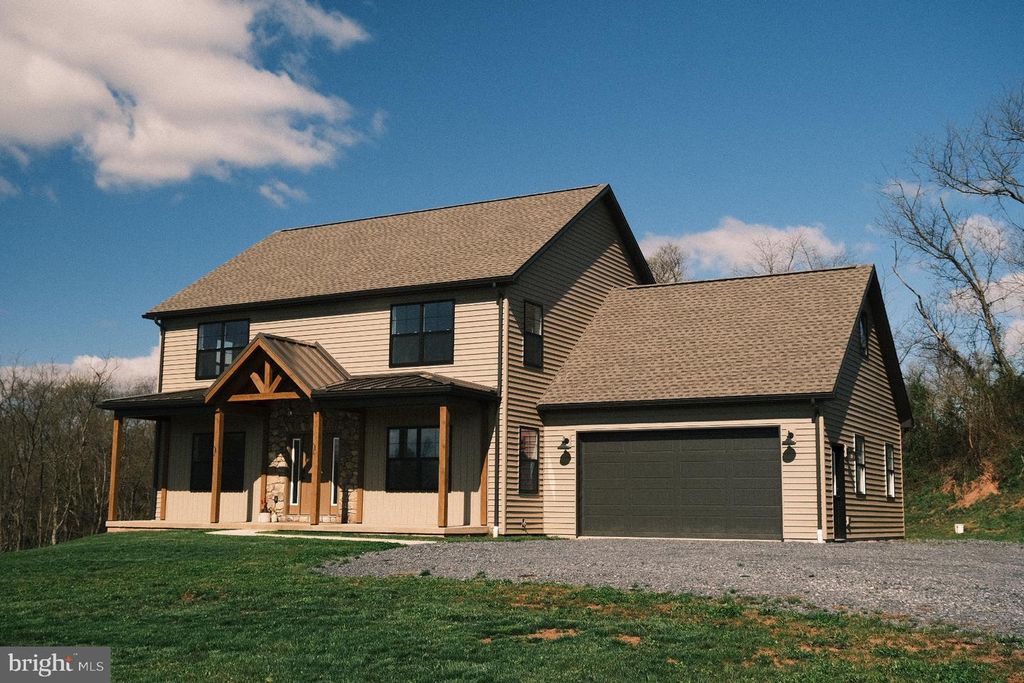 66 BROOKVIEW DR, Newport, PA 17074
