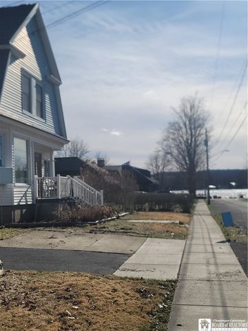 39 Alburtus Avenue, Ellery, NY 14712