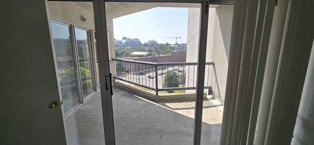 900 19th Ave S Apt 1001, Nashville, TN 37212