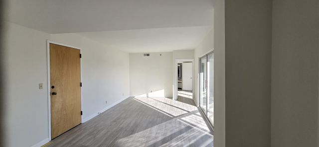 900 19th Ave S Apt 1001, Nashville, TN 37212