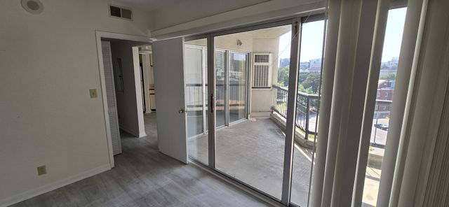 900 19th Ave S Apt 1001, Nashville, TN 37212