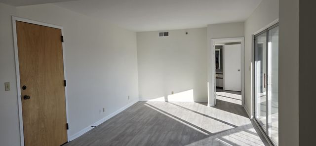 900 19th Ave S Apt 1001, Nashville, TN 37212