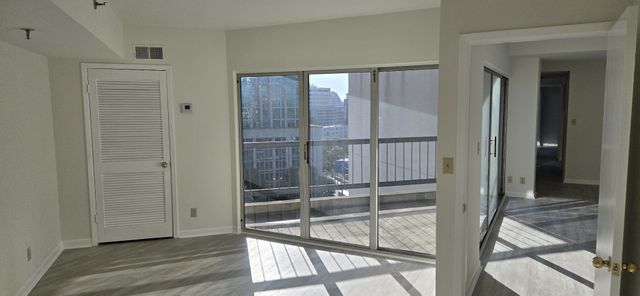 900 19th Ave S Apt 1001, Nashville, TN 37212