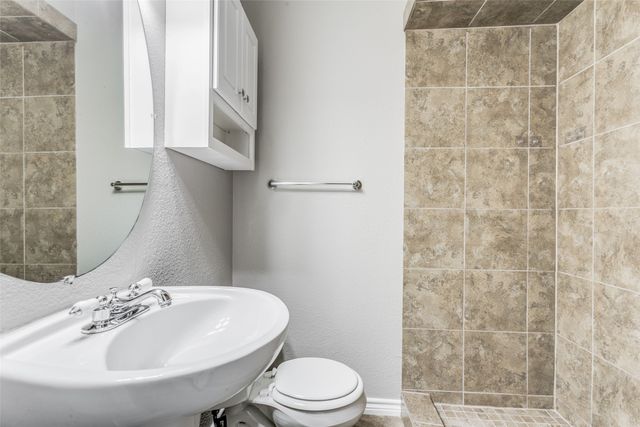 845 Lovers Lane, Grapevine, TX 76051