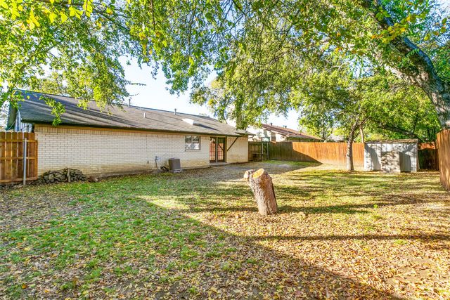 845 Lovers Lane, Grapevine, TX 76051