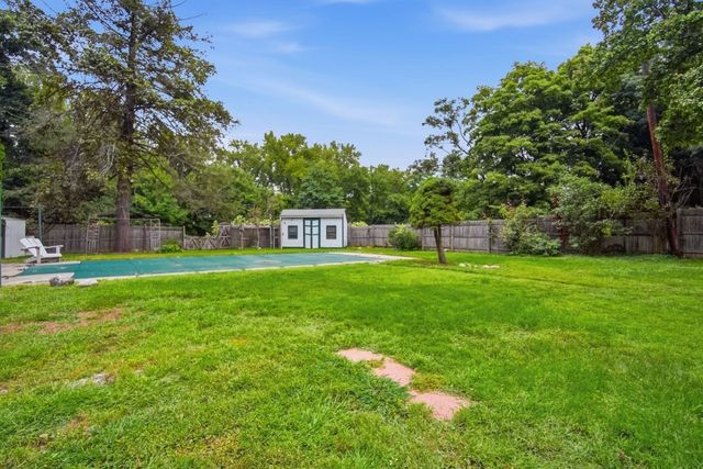 283 South St., Northampton, MA 01060