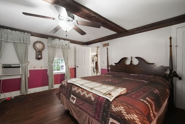 283 South St., Northampton, MA 01060