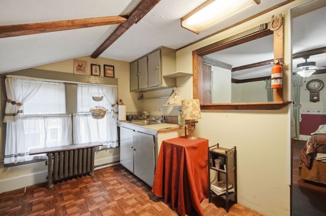 283 South St., Northampton, MA 01060