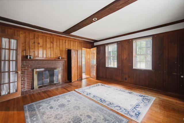 283 South St., Northampton, MA 01060