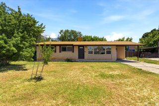 878 N GARNET, Layton, UT 84041