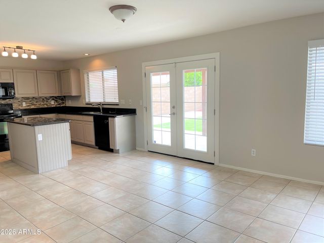 8535 W Vogel Avenue, Peoria, AZ 85345