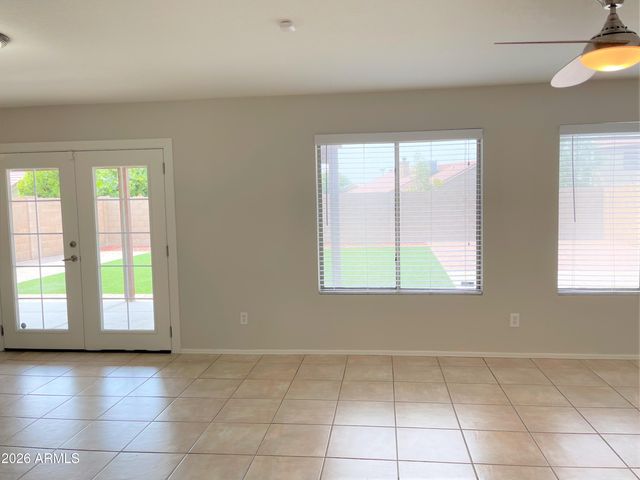 8535 W Vogel Avenue, Peoria, AZ 85345