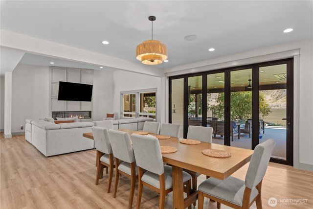 11 W Rocky Road, Orondo, WA 98843