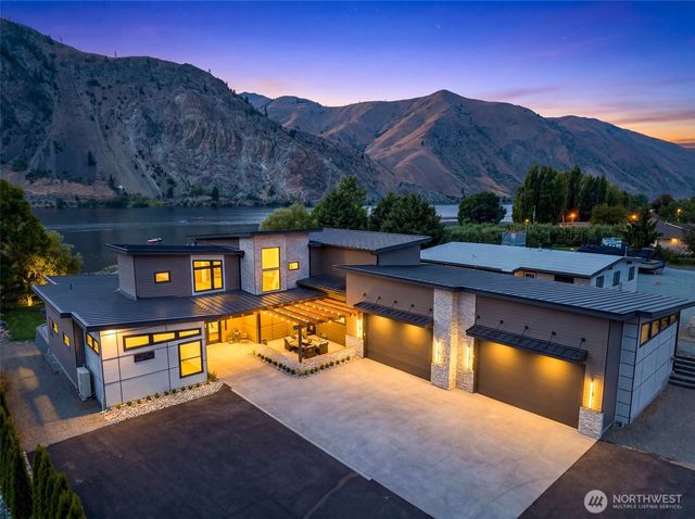 11 W Rocky Road, Orondo, WA 98843