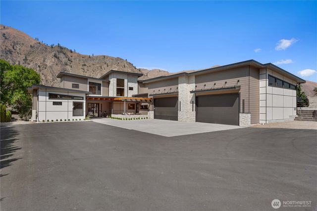 11 W Rocky Road, Orondo, WA 98843