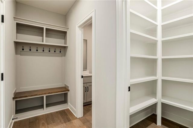 28317 W 160th Court, Gardner, KS 66030