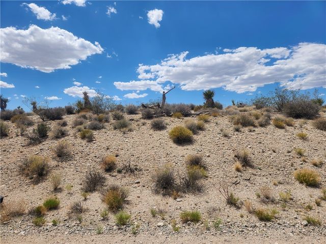 27475 N Driftwood Drive, Meadview, AZ 86444