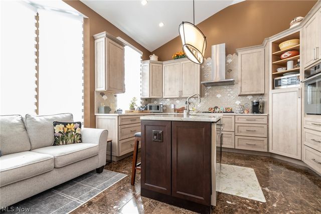 15 Orchard Circle, Orange, OH 44022