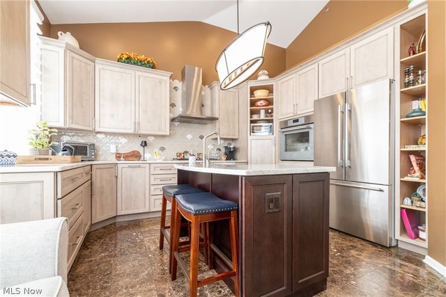 15 Orchard Circle, Orange, OH 44022