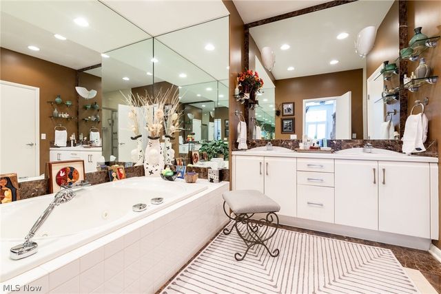 15 Orchard Circle, Orange, OH 44022