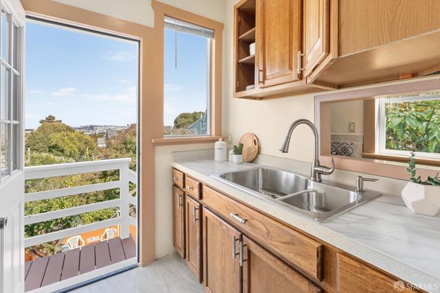 333 Holly Park Circle, San Francisco, CA 94110