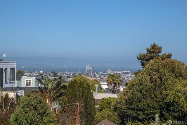 333 Holly Park Circle, San Francisco, CA 94110